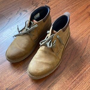 Clarks boots. Excellent condition